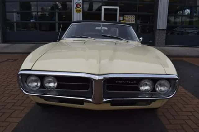 Pontiac Firebird (1967) thumbnail 2