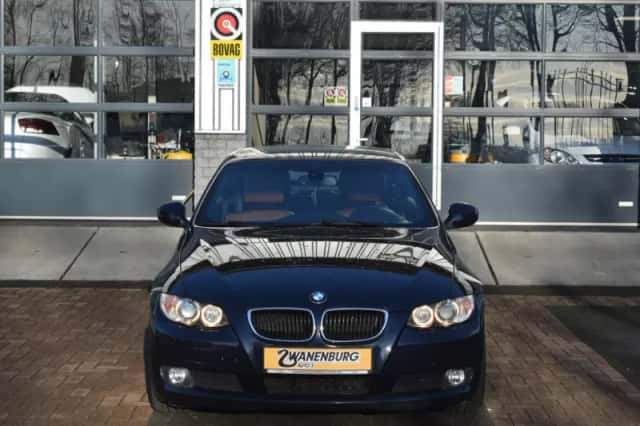BMW 3-Serie (2010) thumbnail 2