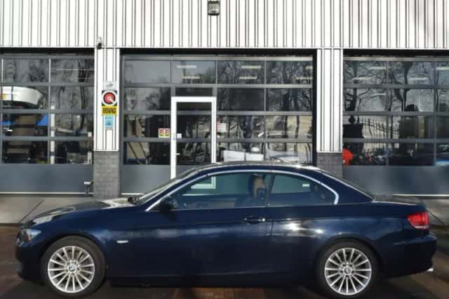 BMW 3-Serie (2010) thumbnail 5