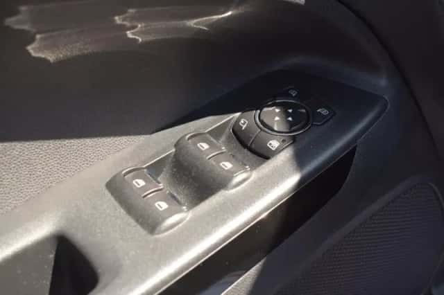 Ford EcoSport (2019) thumbnail 4
