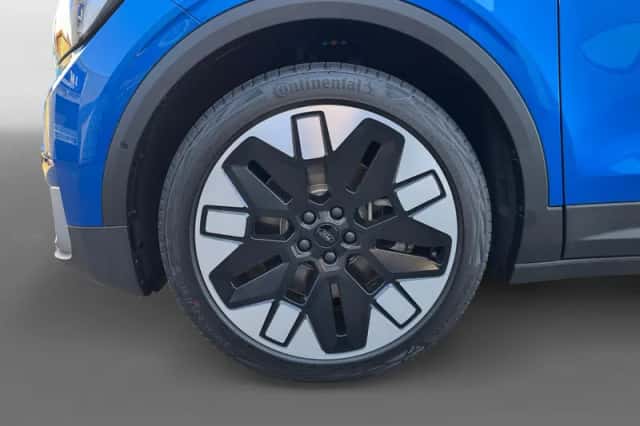 Ford Explorer (2025) thumbnail 12