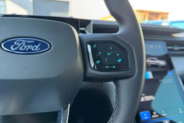 Ford Explorer (2025) thumbnail 22