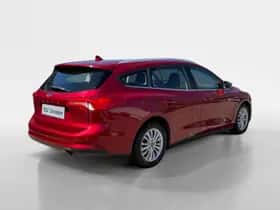 Ford Focus (2019) thumbnail 2