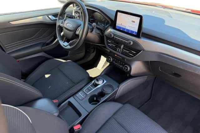 Ford Focus (2019) thumbnail 3