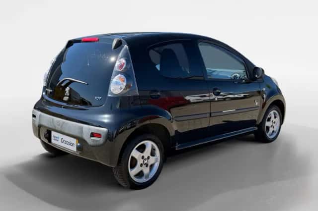 Peugeot 107 (2012) thumbnail 2