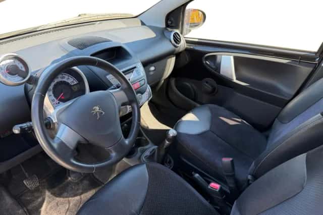 Peugeot 107 (2012) thumbnail 18