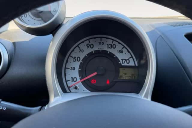 Peugeot 107 (2012) thumbnail 22