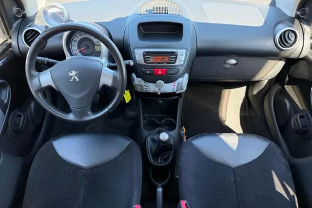 Peugeot 107 (2012) thumbnail 23