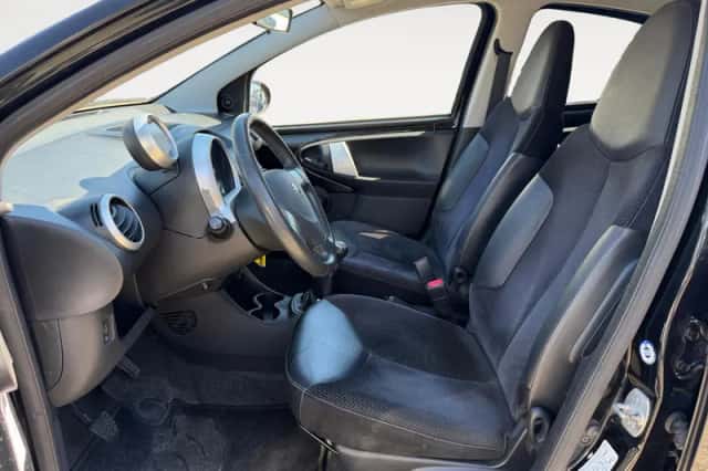 Peugeot 107 (2012) thumbnail 5