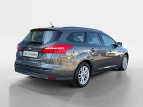 Ford Focus (2016) thumbnail 2