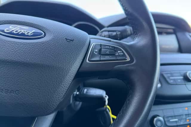 Ford Focus (2016) thumbnail 21