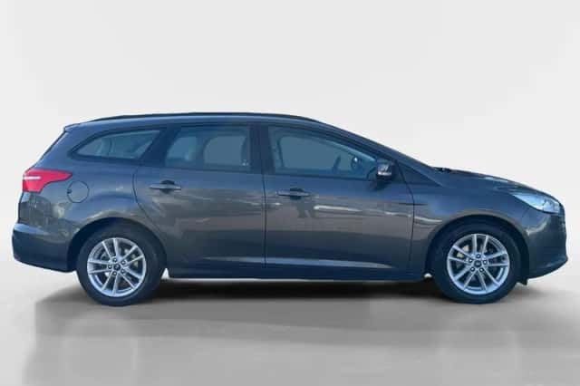 Ford Focus (2016) thumbnail 4