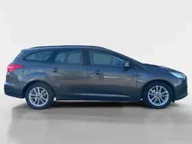 Ford Focus (2016) thumbnail 4