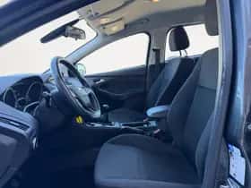 Ford Focus (2016) thumbnail 5