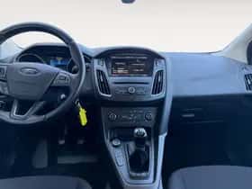 Ford Focus (2016) thumbnail 8