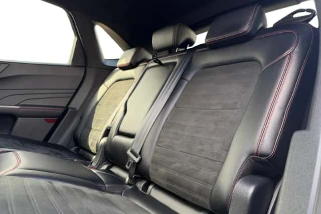 Ford Kuga (2021) thumbnail 24