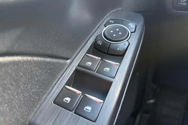 Ford Kuga (2021) thumbnail 27