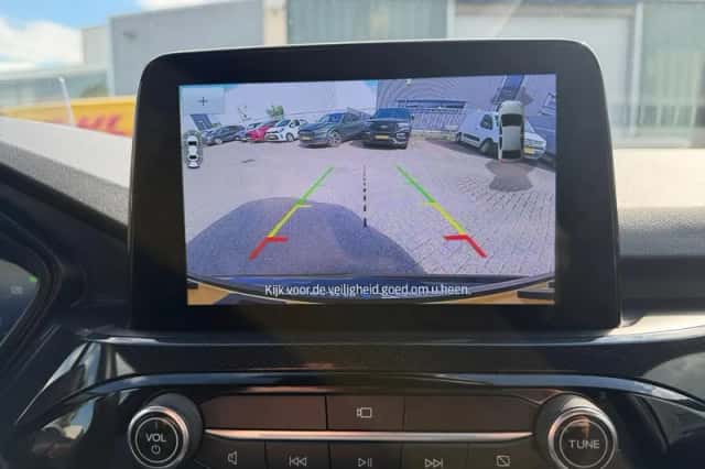 Ford Kuga (2021) thumbnail 33