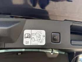 Ford Kuga (2021) thumbnail 36