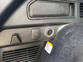 Ford Kuga (2021) thumbnail 38