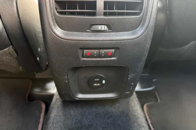 Ford Kuga (2021) thumbnail 39