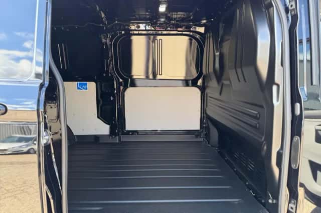 Ford E-Transit Custom (2026) thumbnail 6