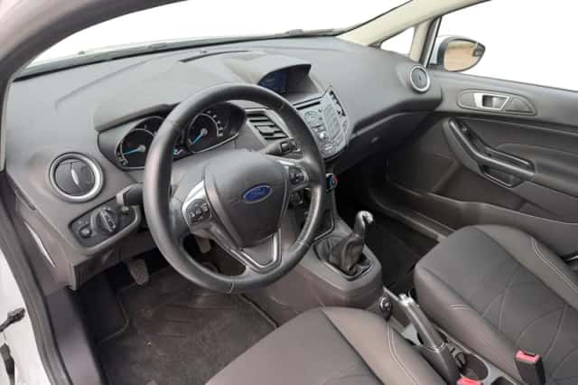 Ford Fiesta (2017) thumbnail 18