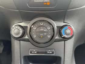 Ford Fiesta (2017) thumbnail 28