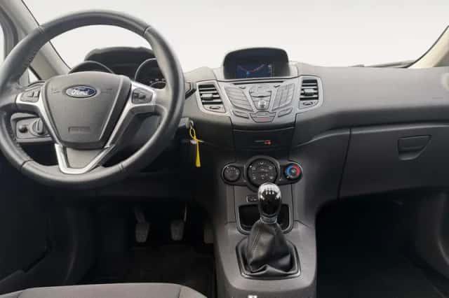 Ford Fiesta (2017) thumbnail 8