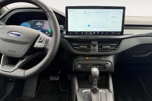 Ford Focus (2025) thumbnail 8