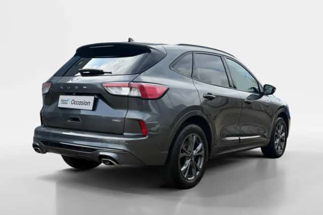 Ford Kuga (2023) thumbnail 2