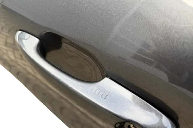 Ford Kuga (2023) thumbnail 11