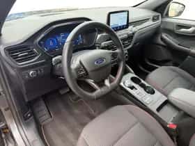 Ford Kuga (2023) thumbnail 18