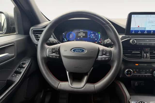 Ford Kuga (2023) thumbnail 19