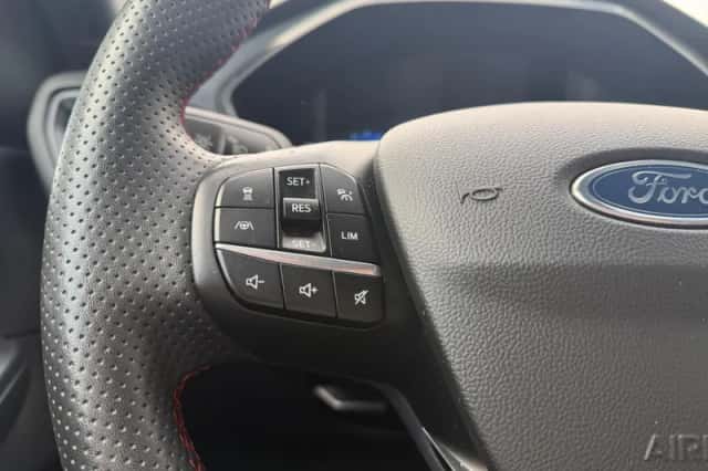 Ford Kuga (2023) thumbnail 20