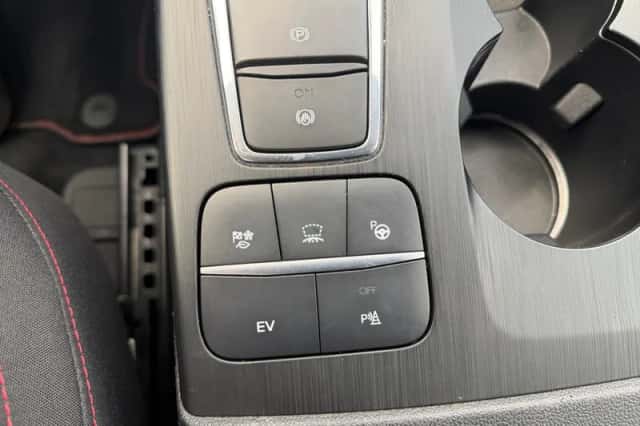 Ford Kuga (2023) thumbnail 30