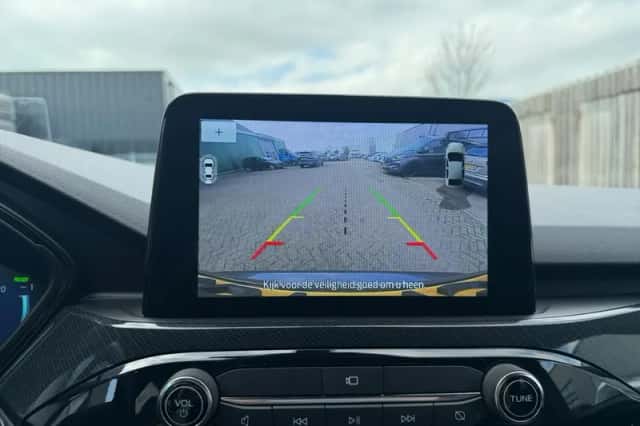 Ford Kuga (2023) thumbnail 31