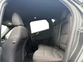 Ford Kuga (2023) thumbnail 6