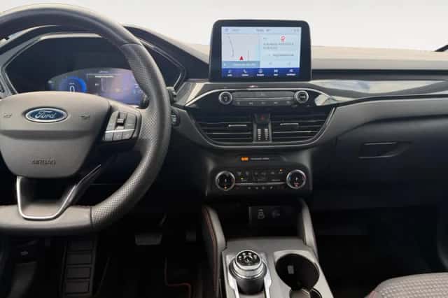Ford Kuga (2023) thumbnail 8
