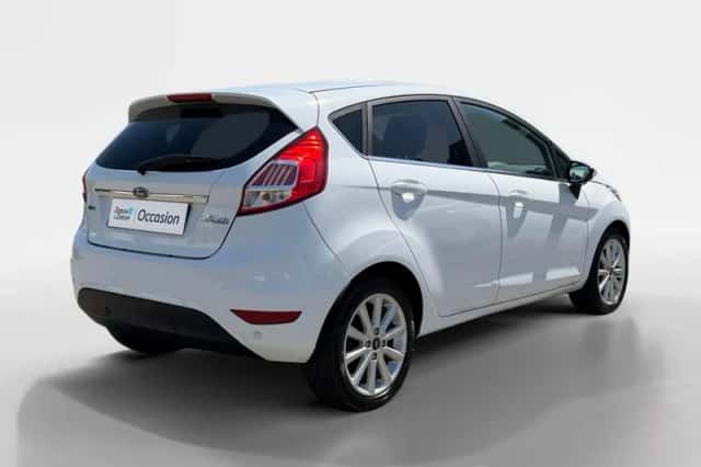 Ford Fiesta (2017) thumbnail 2