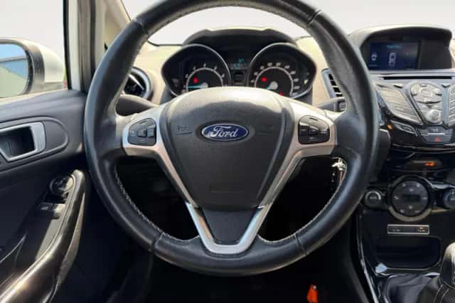 Ford Fiesta (2017) thumbnail 18