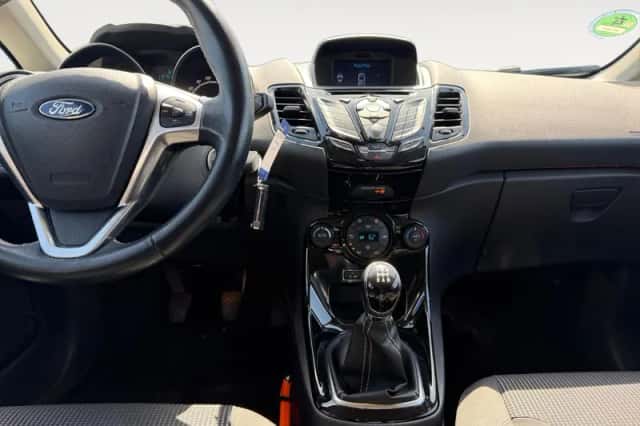 Ford Fiesta (2017) thumbnail 8