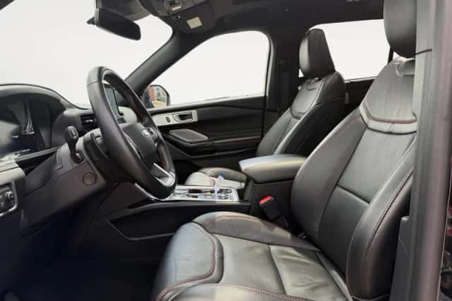Ford Explorer (2022) thumbnail 5