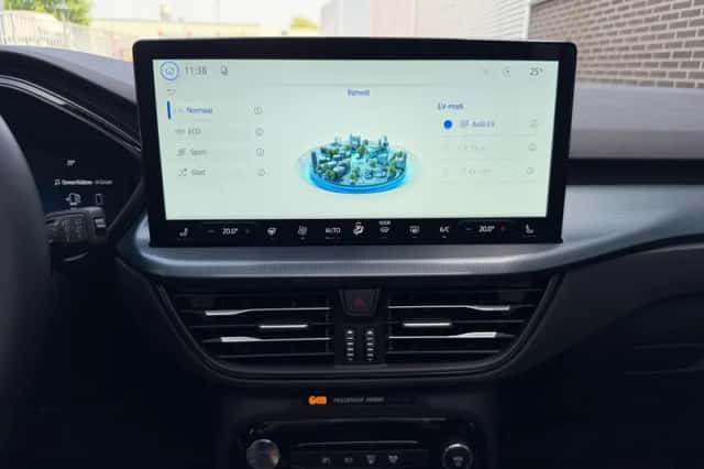 Ford Kuga (2026) thumbnail 29