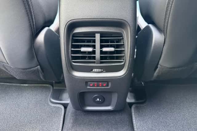 Ford Kuga (2026) thumbnail 37