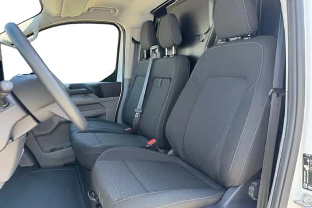 Ford E-Transit Custom (2026) thumbnail 16