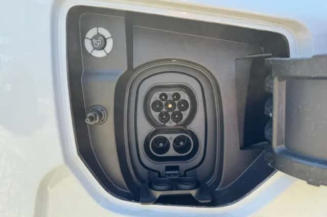 Ford E-Transit Custom (2026) thumbnail 6