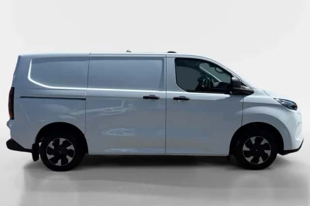 Ford E-Transit Custom (2026) thumbnail 7