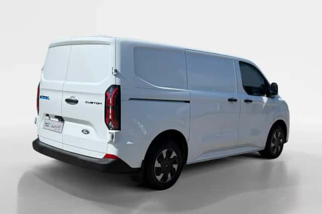 Ford E-Transit Custom (2026) thumbnail 9