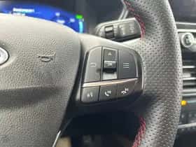Ford Kuga (2023) thumbnail 11